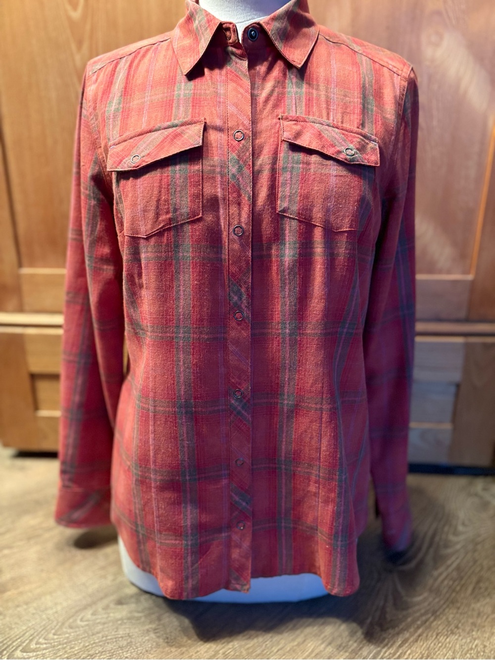 L. Bean Women’s Plaid Snap-Front Shirt - Size S Regular